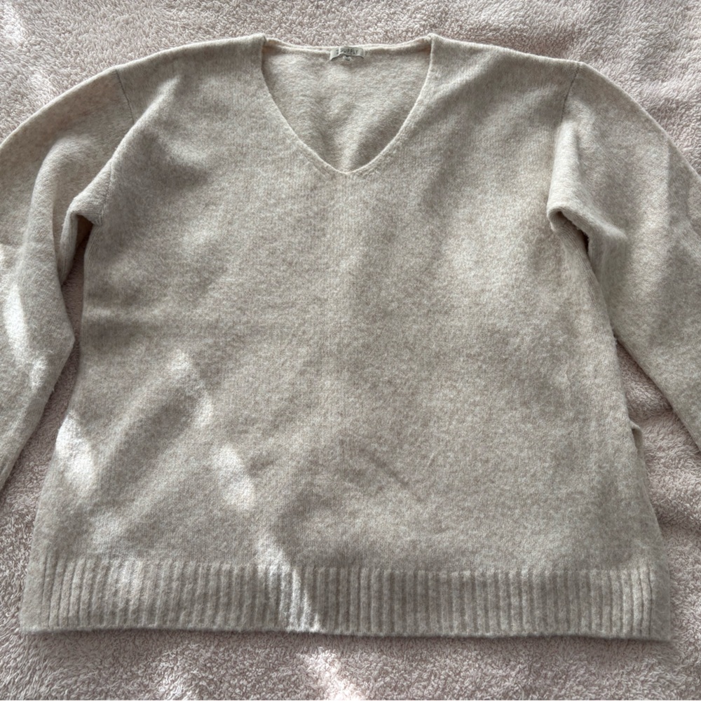 Z supply sweater with side slit and flare sleeves beige